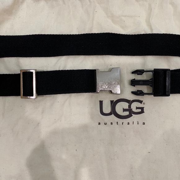 Ugg Shearling RARE 3-in-1 Belt, Shoulder, & Clutch - Picture 8 of 11